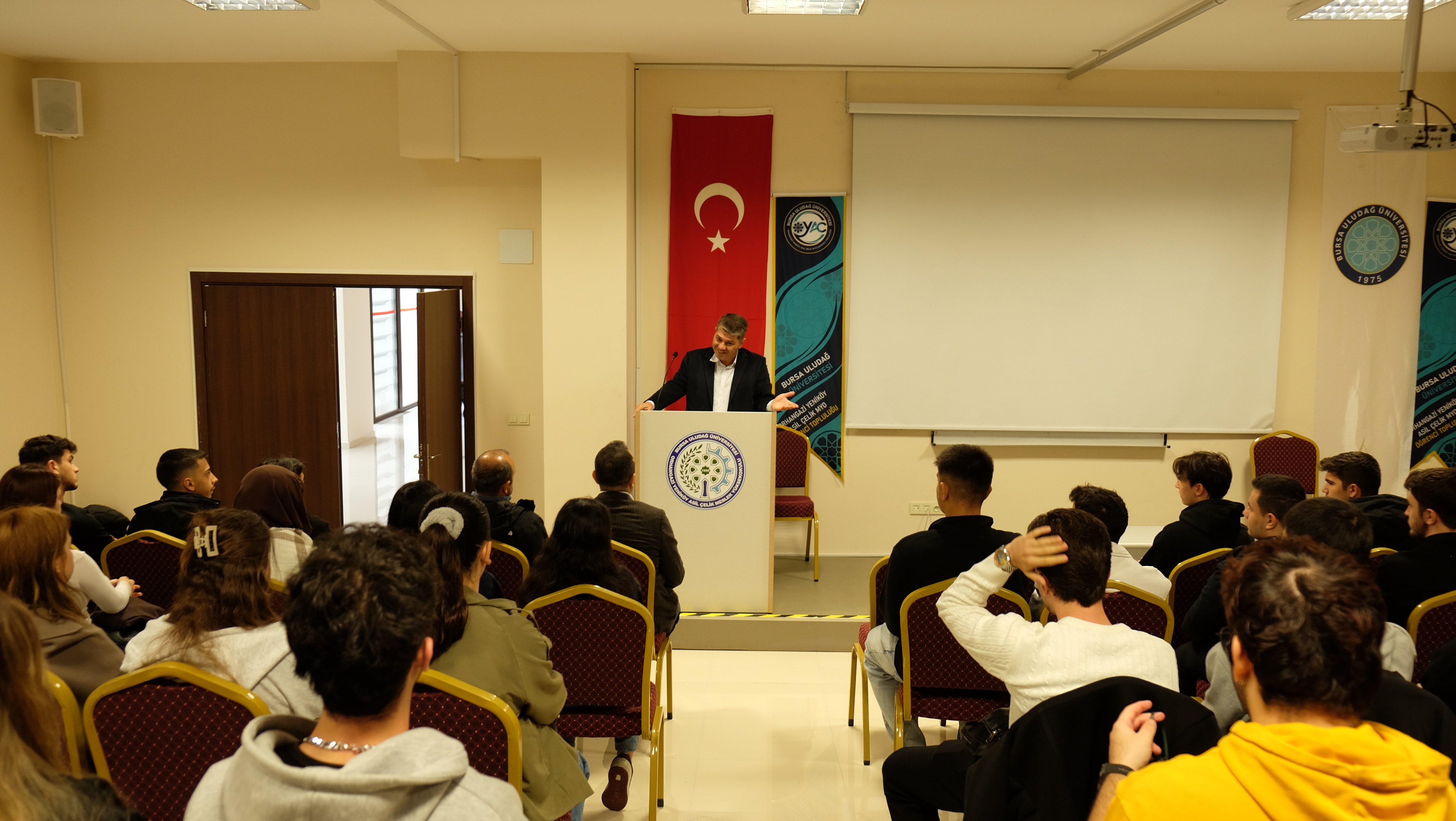 Yüksekokulumuzda Yeni Öğrencilerimiz İçin Oryantasyon Eğitimi Gerçekleştirildi